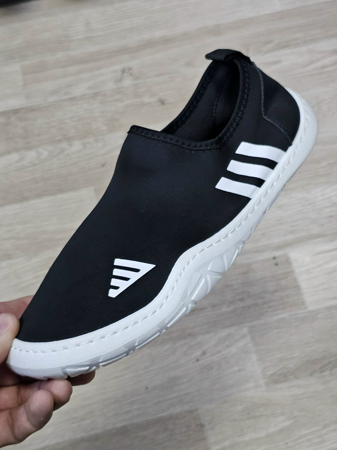 кроссовки adidas, спортивная,,чешки адидас, для плавания