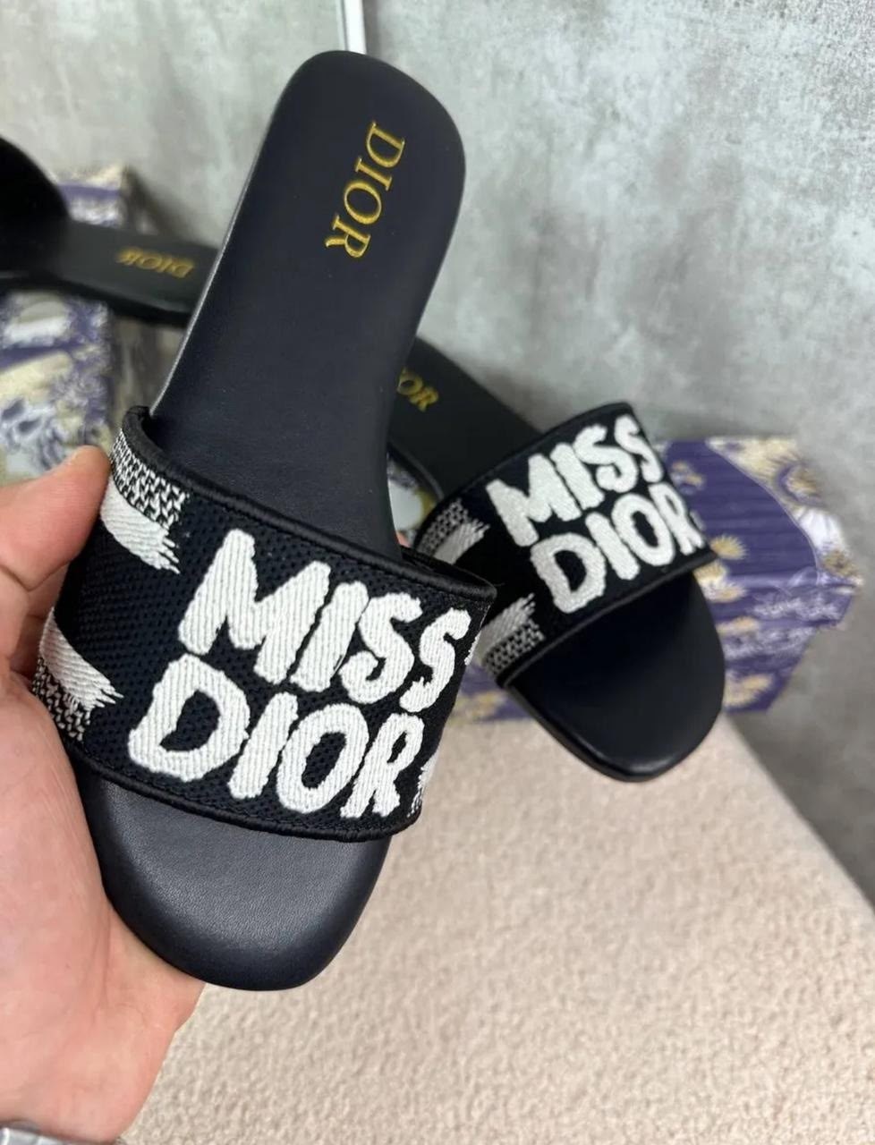 шлепки диор,шлепанцы кристиан диор,шлепанцы christian dior,женские шлепанцы,тапочки dior