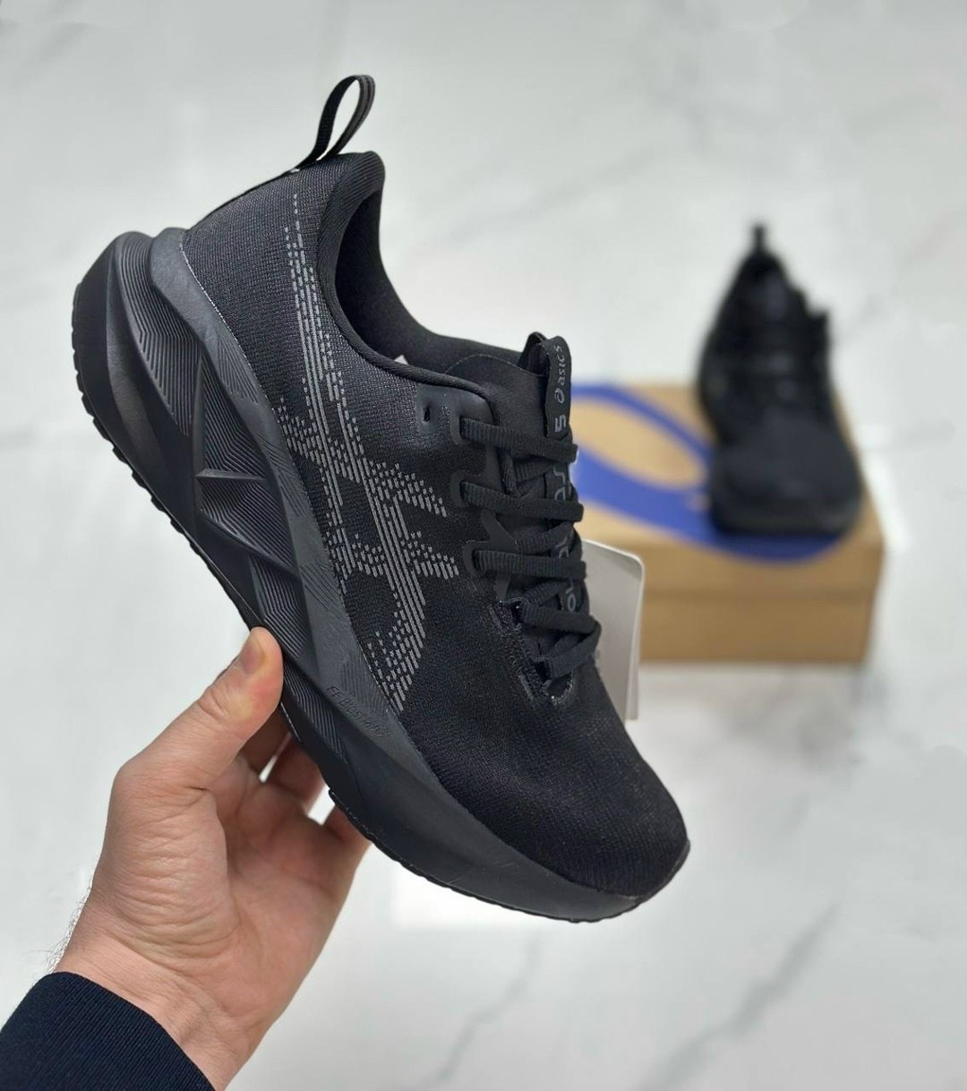 кроссовки,кроссовки женскиe,кроссовки мужские женские,кроссовки asics,повседневные кроссовки