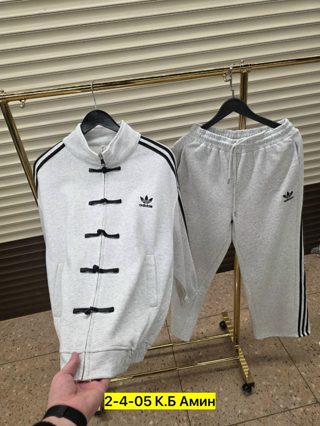 спортивный костюм adidas,спортивный костюм,спортивный мужской костюм adidas,спортивный костюм мужской,женский спортивный костюм