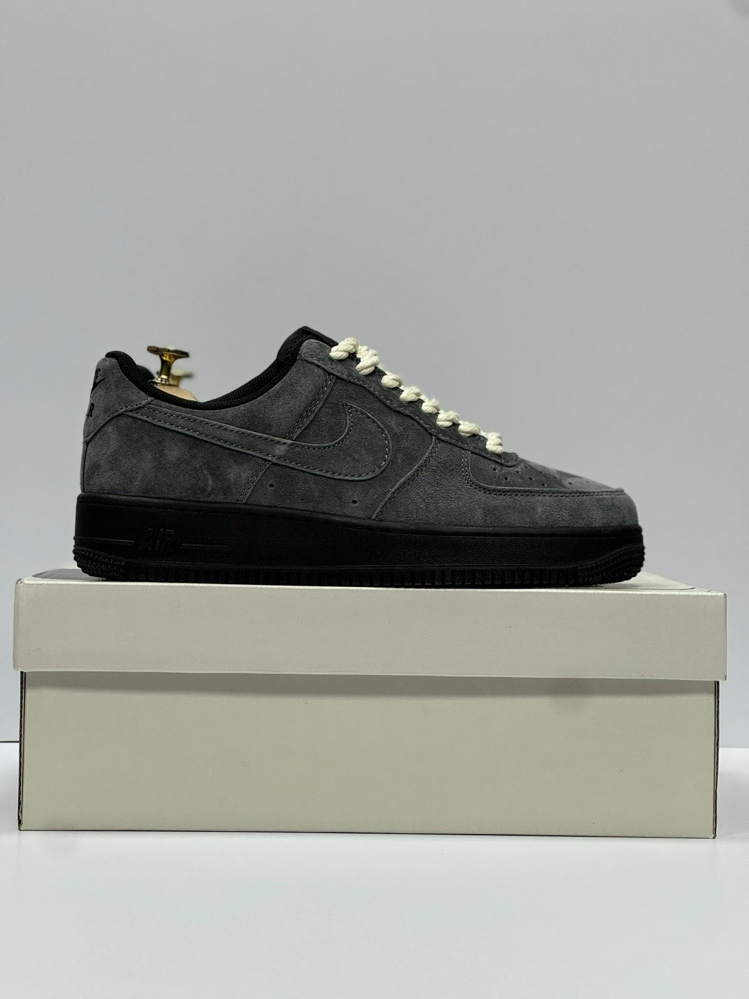nike air force 1 low,nike x reigning champ air force 1 low серые замша мужские,кроссовки nike air force 1,nike air force 1 low grey suede,кроссовки nike x reigning champ air force 1 low цвет серый