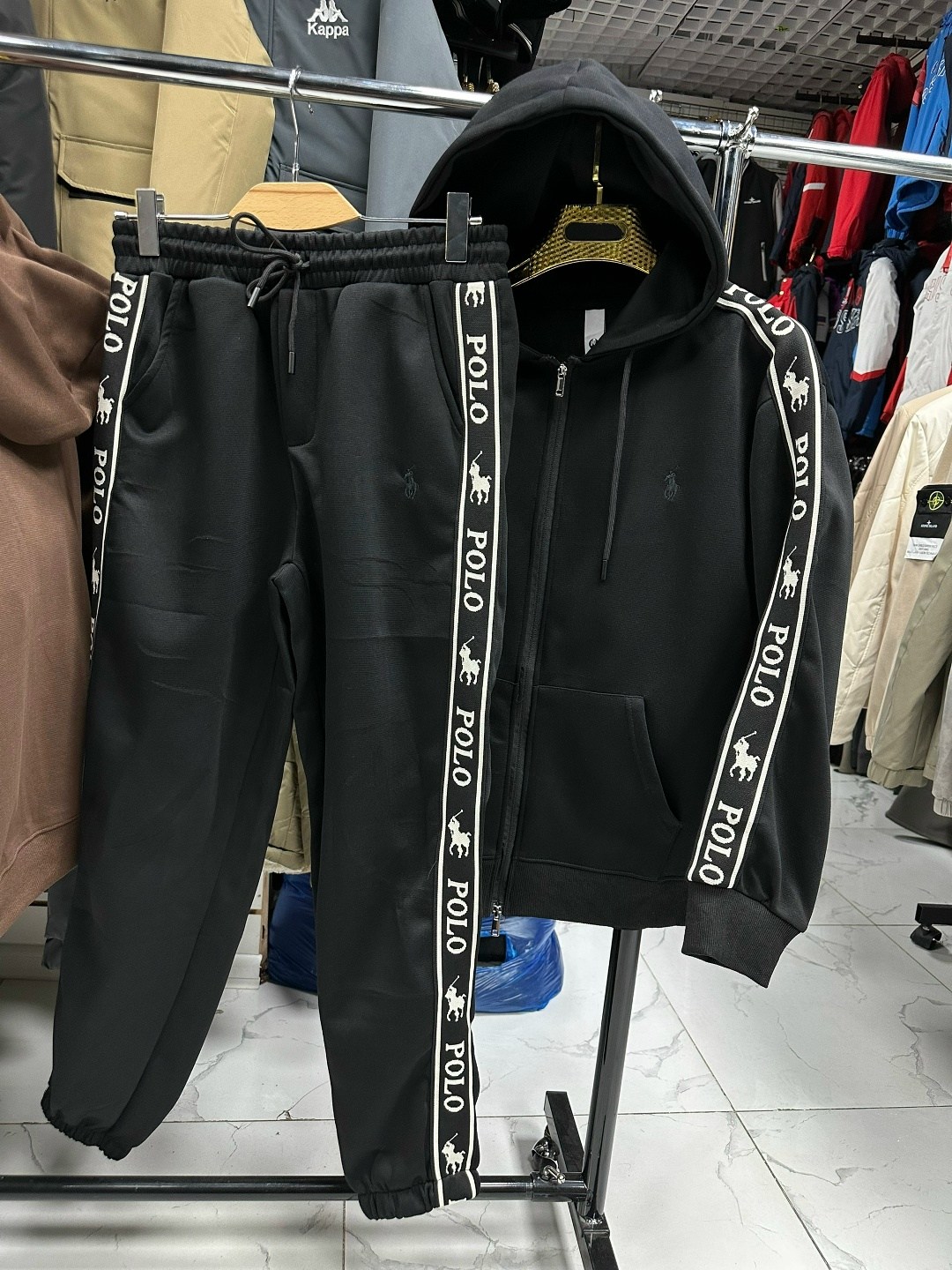 спортивный костюм fendi мужской,спортивный костюм мужской,fendi спортивный костюм,спортивный костюм,костюм фенди