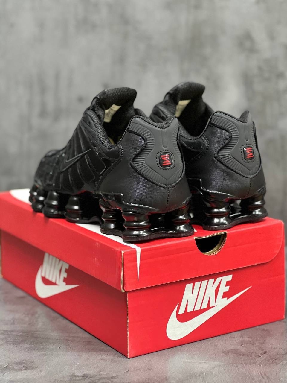 кроссовки nike shox tl,кроссовки nike air max tn plus,кроссовки мужские nike,кроссовки nike shox,мужские кроссовки