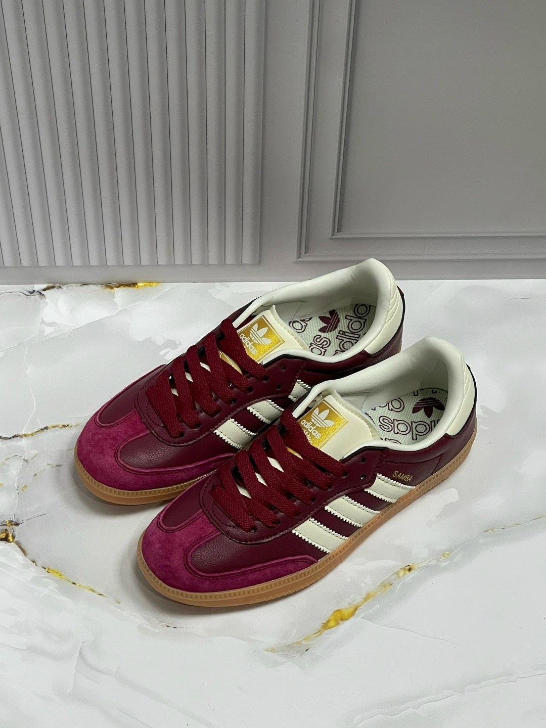 кеды adidas samba og "maroon gold metallic",adidas samba og maroon gold metallic,кроссовки adidas samba,кроссовки кеды из натуральной замши adidas spezial,адидас бордовые