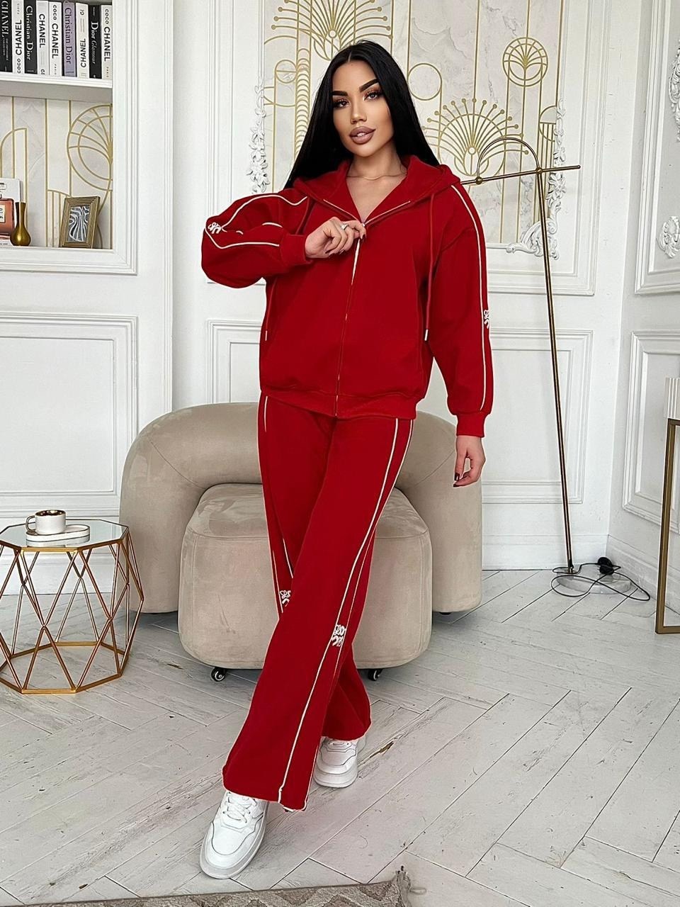 спортивные костюмы женские,стильные костюмы,спортивные костюмы,костюмы женские,красный костюм