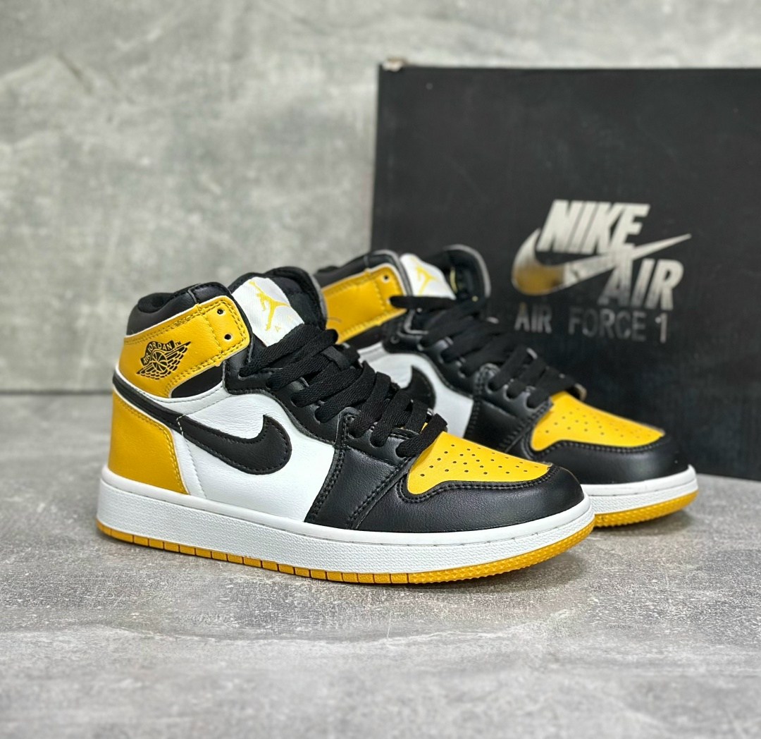 nike air jordan 1 retro high og,air jordan 1 mid se yellow toe,nike air jordan 1,air jordan 1 retro high og,nike air jordan 1 mid