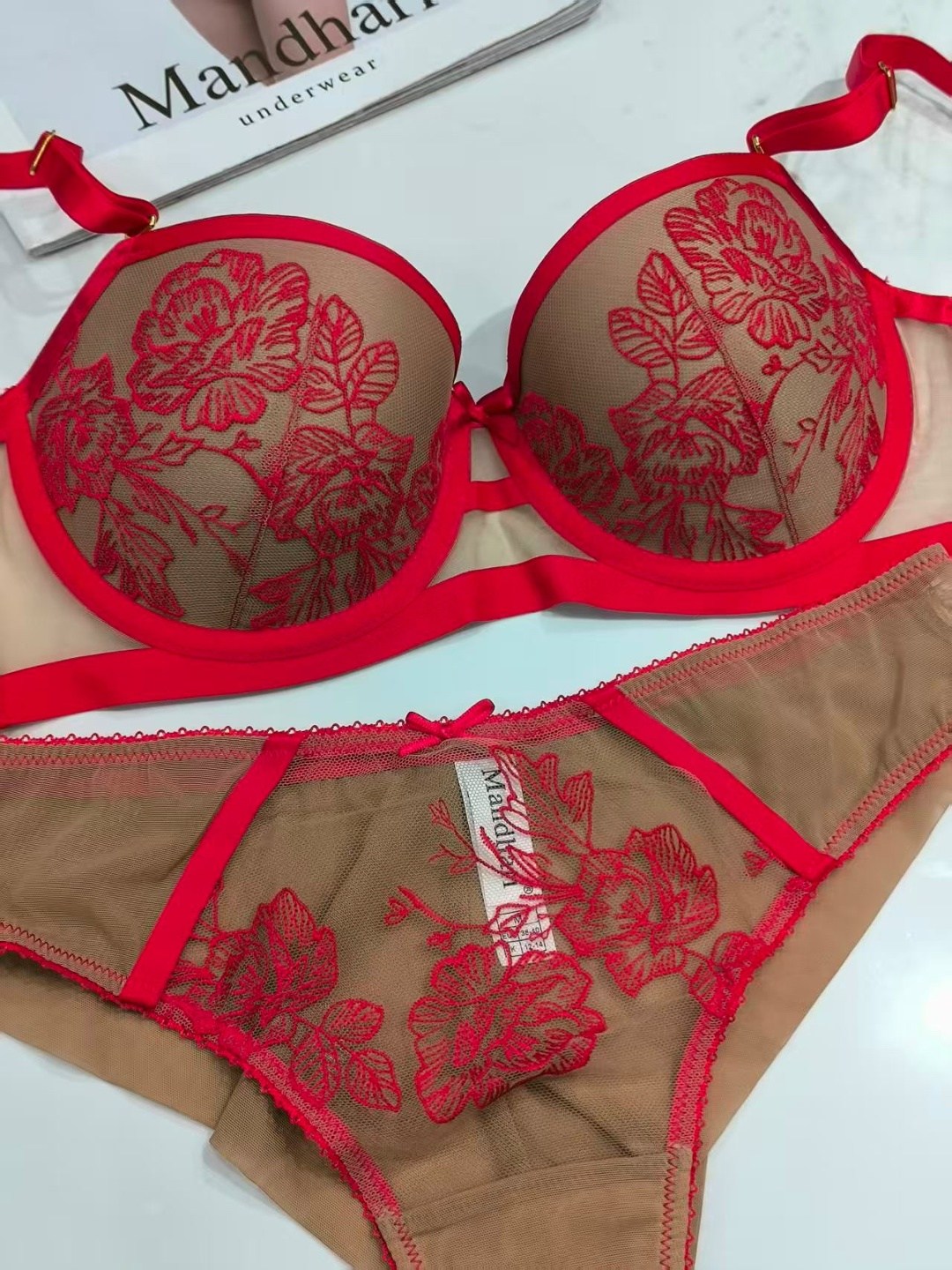 комплект нижнего белья,бюстгальтер женские,бюстгальтер кружевной пушап weiyesi 205484656,бюстгальтер пушап,женский комплект нижнего белье