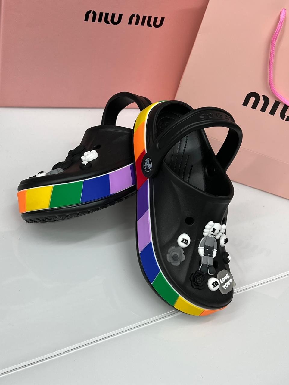 ,кроксы кисс,сабо кроксы женские,кроксы модные,сабо crocs