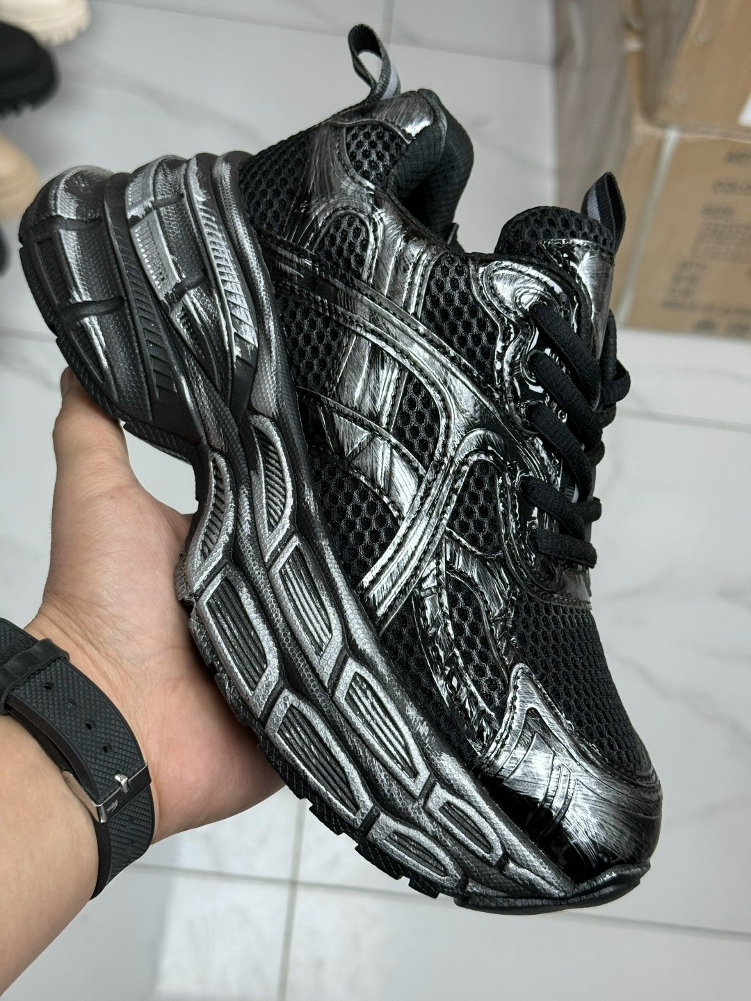 кроссовки balenciaga 3xl sneaker 'worn-out черный,массивные кроссовки,черные кроссовки,кроссовки брендовые,кроссовки balenciaga