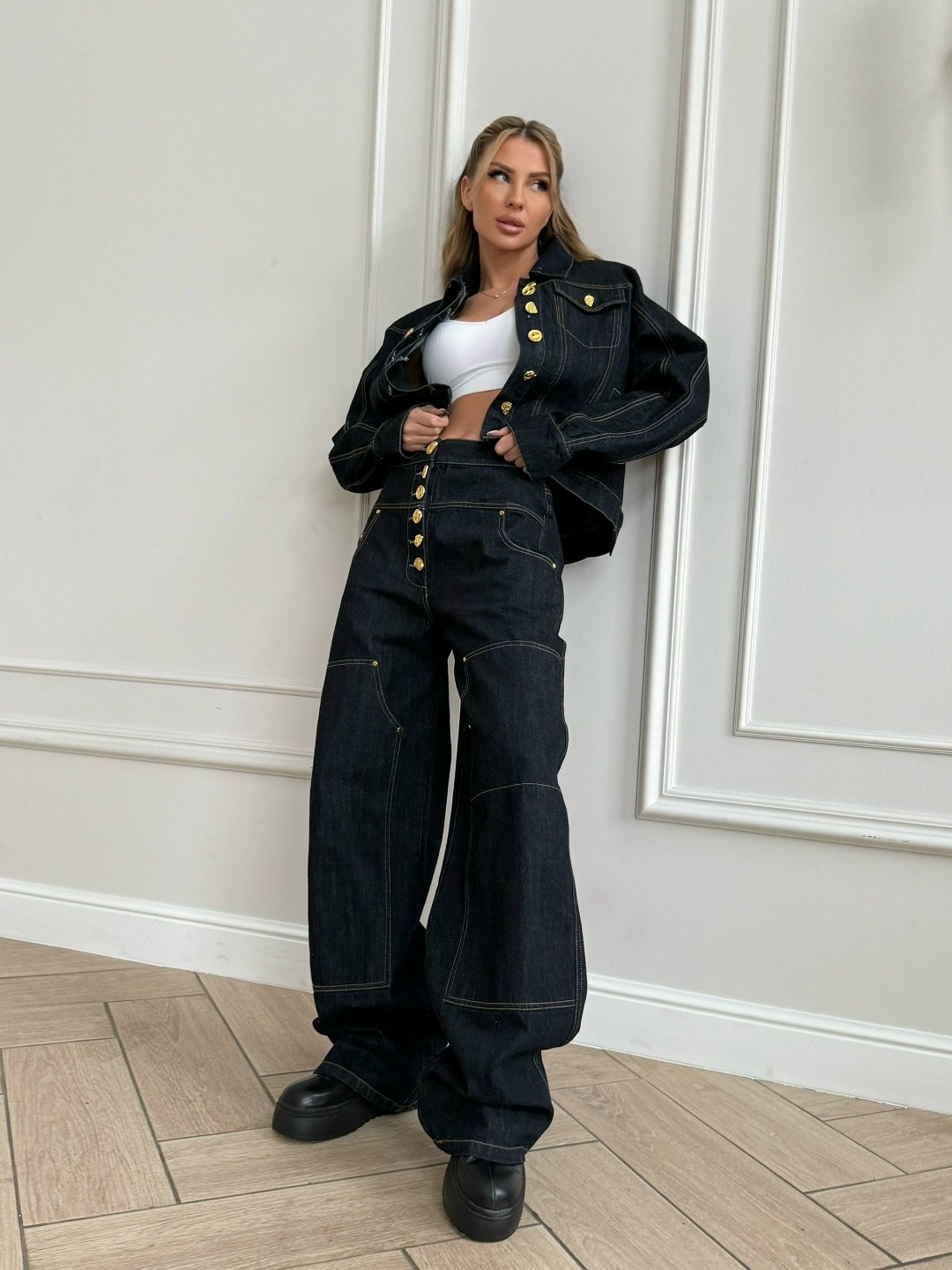 джинсовые костюмы,джинсовая куртка,джинсовые костюмы женские,женские джинсы