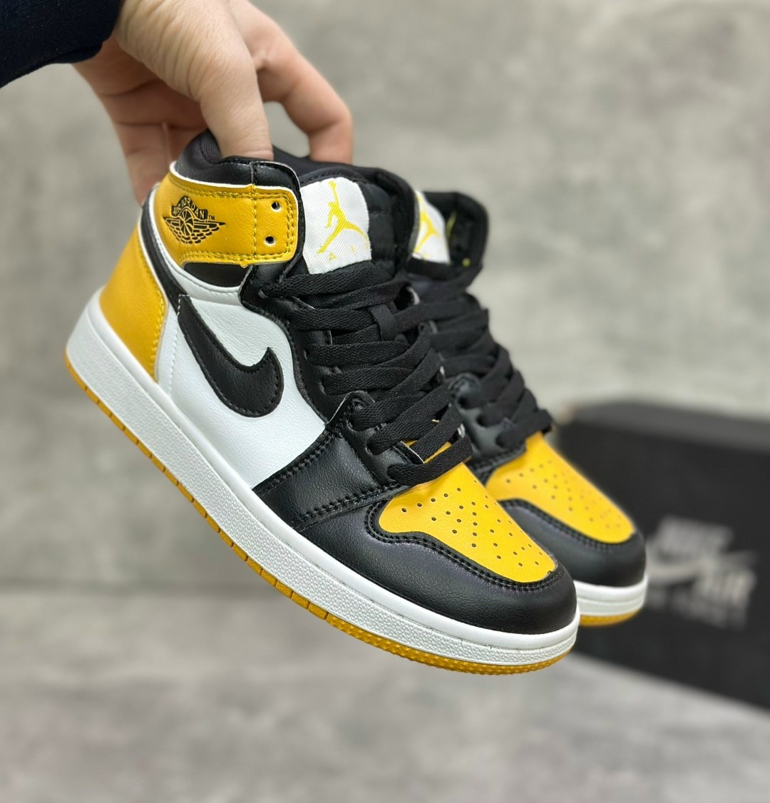 nike air jordan 1 retro high og,air jordan 1 mid se yellow toe,nike air jordan 1,air jordan 1 retro high og,nike air jordan 1 mid
