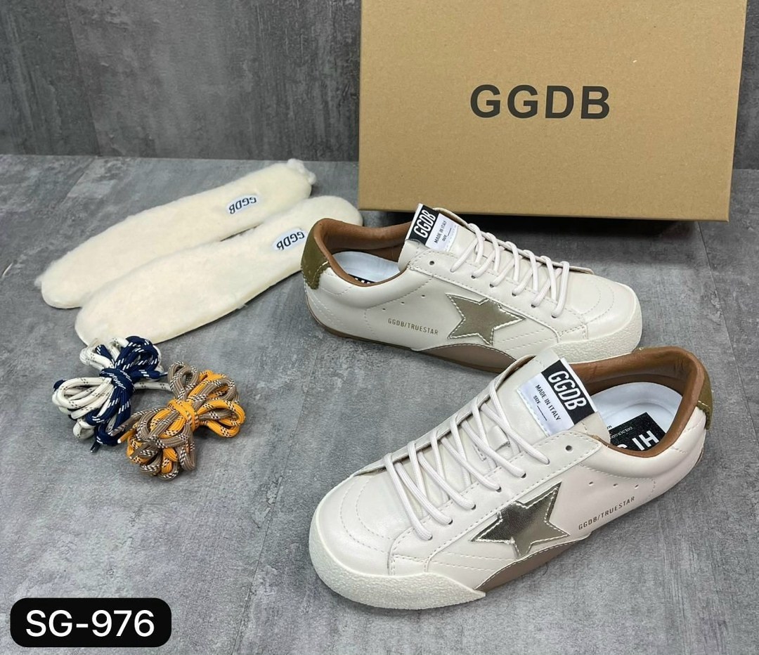 кеды golden goos арт.лх112,кроссовки ball star черного и белого цвета golden goose,,кроссовки golden goose superstar distressed black silver,кроссовки golden goose super-star со звездой черный