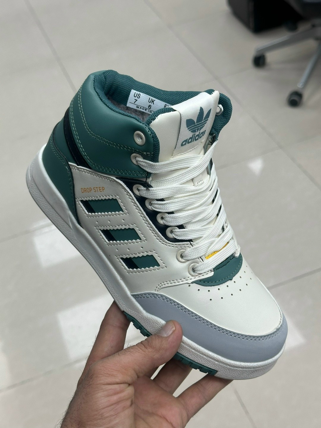 мужские зимние кроссовки adidas,зимние кроссовки adidas,кроссовки adidas,кроссовки зимный,кроссовки зимнее