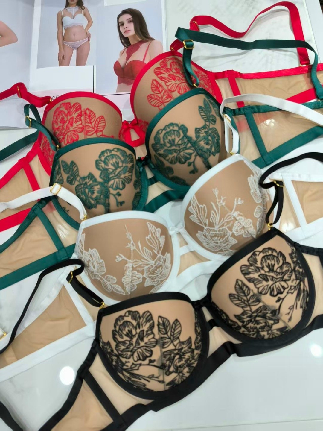 комплект нижнего белья,бюстгальтер женские,бюстгальтер кружевной пушап weiyesi 205484656,бюстгальтер пушап,женский комплект нижнего белье