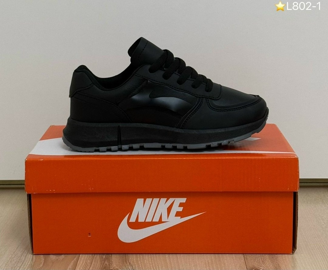 ,женские кроссовки,кроссовки черные,кроссовки женские черные,кроссовка