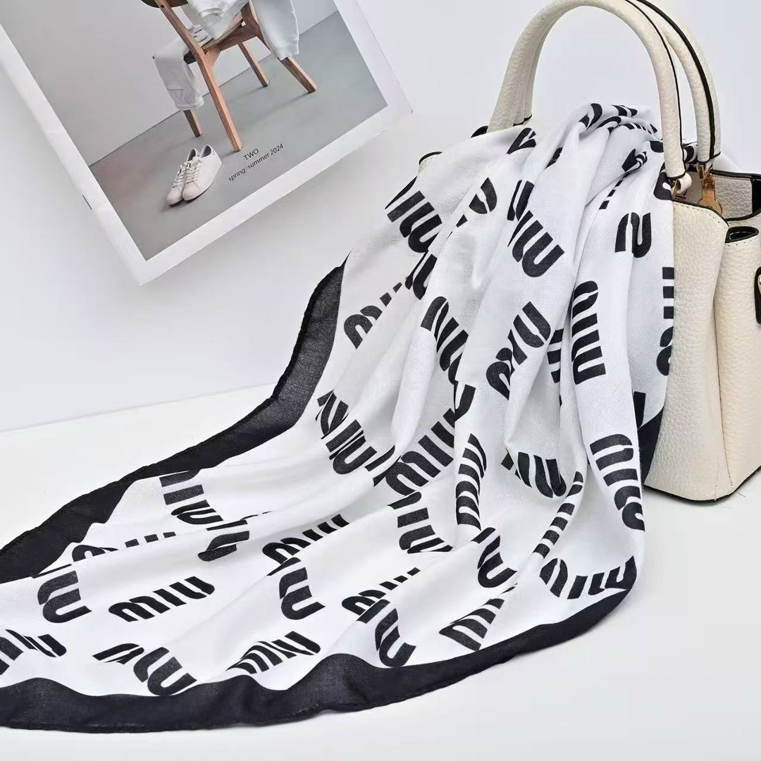 шарфы и платки,шелковый шарф,шарф женские,женский шелковый шарф,женский шелковый шарф с принтом