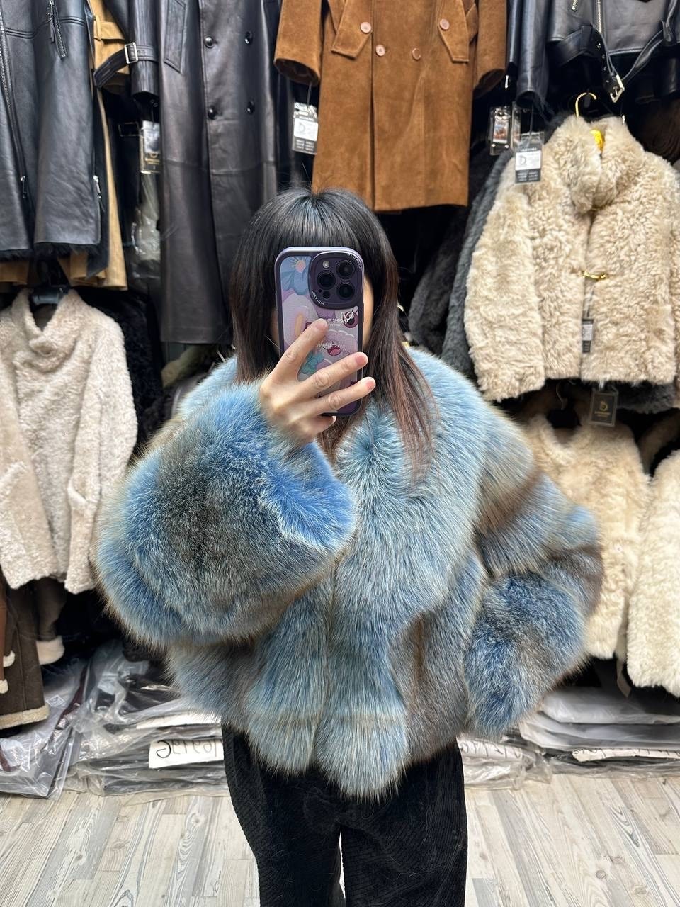 женская шуба из натурального лисьего меха,женская импортная шуба из цельного натурального лисьего меха,женская шуба из натурального меха чернобурки,женское пальто из натурального лисьего меха,шуба из