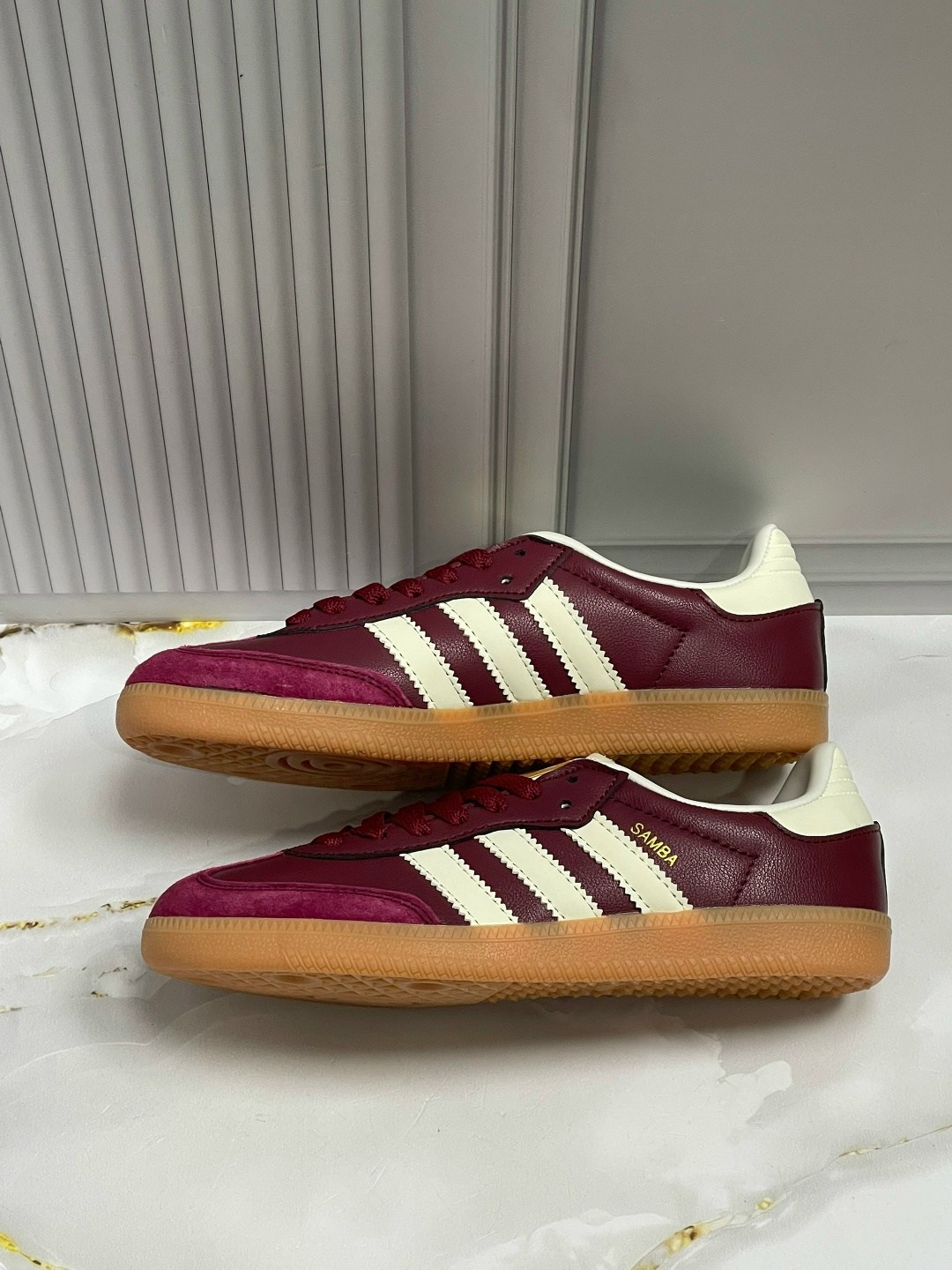 кеды adidas samba og "maroon gold metallic",adidas samba og maroon gold metallic,кроссовки adidas samba,кроссовки кеды из натуральной замши adidas spezial,адидас бордовые