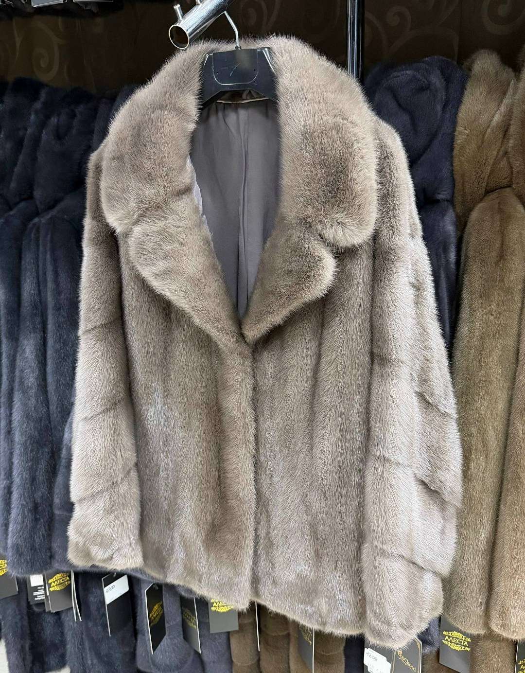 шуба норковая,шубка из меха европейской норки с английским воротником,шуба,женская норковая шуба,шуба норковая автоледи