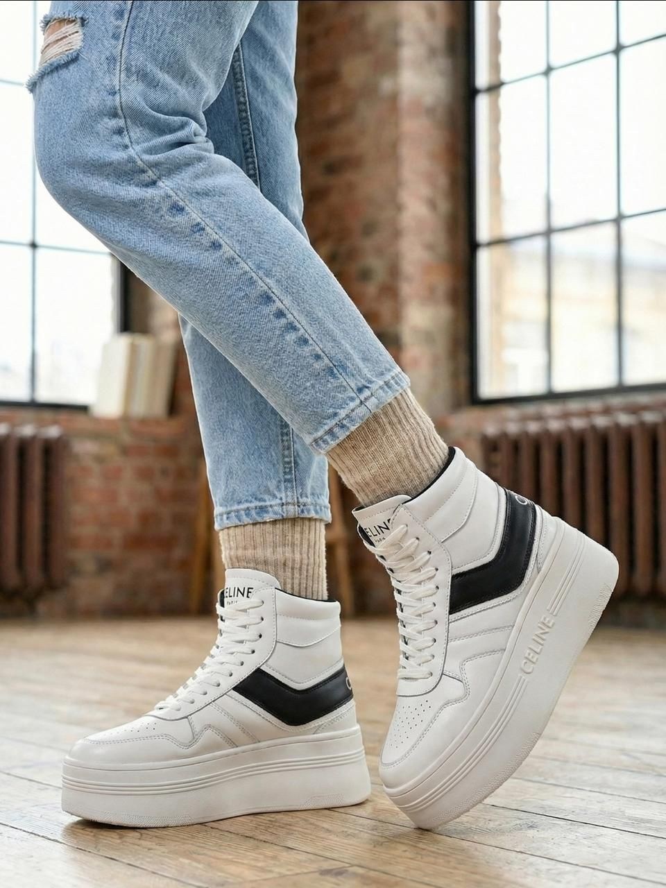 ,белые массивные кроссовки,высокие кроссовки с белой подошвой,кроссовки женскиe,высокие женские кроссовки