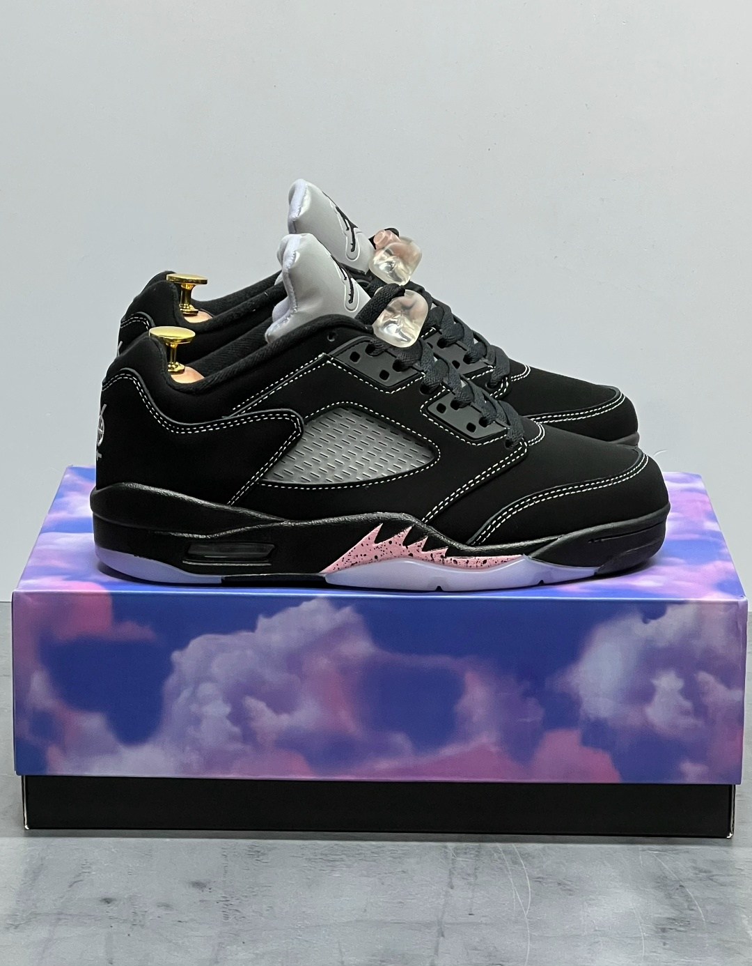 кроссовки air jordan 5 retro low 'dongdan' черный,air jordan 5 low dongdan,кроссовки nike air jordan 5 retro low dongdan,nike air jordan 5 low dongdan,nike air jordan 5 retro low dongdan