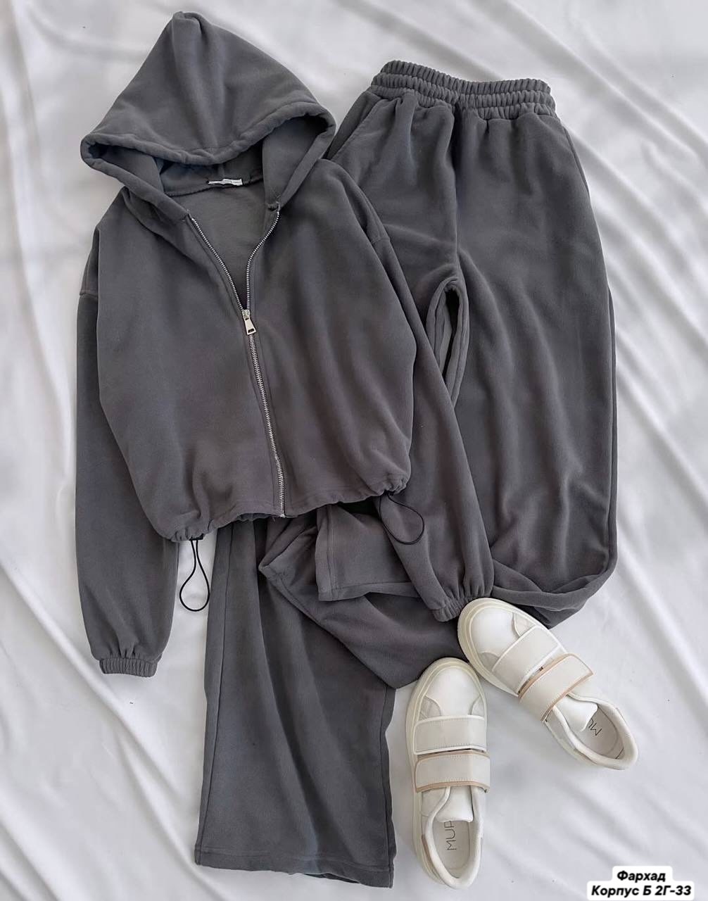 спортивный костюм велюровый,женский велюровый костюм,костюм велюровый,женский костюм,костюм из велюра женский