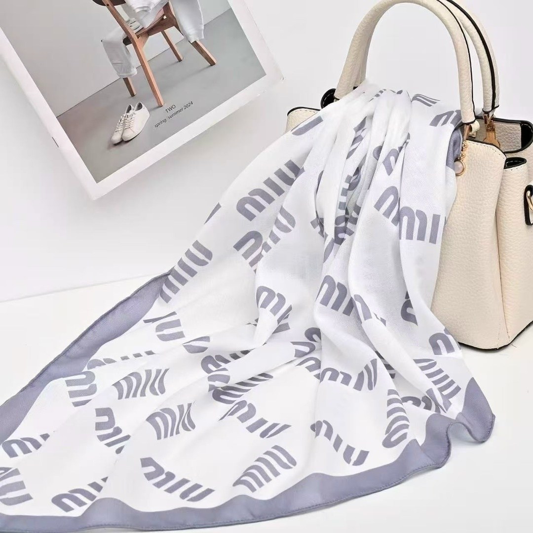 шарфы и платки,шелковый шарф,шарф женские,женский шелковый шарф,женский шелковый шарф с принтом