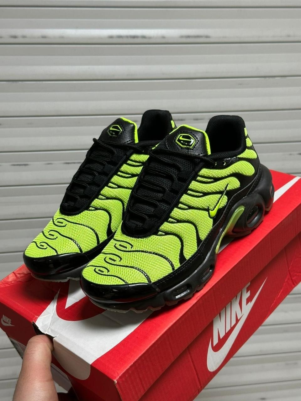 nike air max plus tn,кроссовки nike air max plus tn,nike air max plus,кроссовки,nike tn plus черно-зеленые