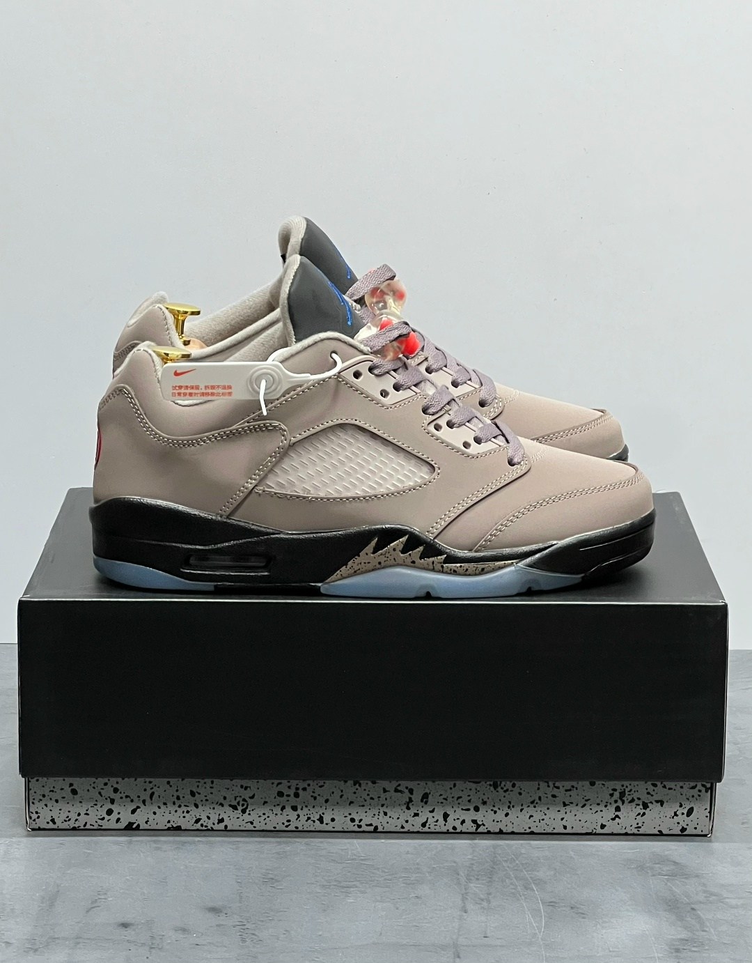 jordan 5 psg,air jordan 5 retro low psg,air jordan 5,nike air jordan 5 retro low psg,air jordan 5 low