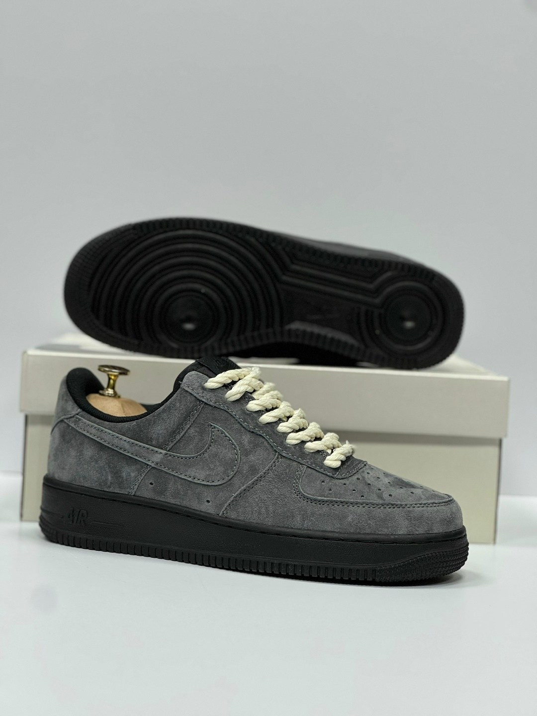 nike air force 1 low,nike x reigning champ air force 1 low серые замша мужские,кроссовки nike air force 1,nike air force 1 low grey suede,кроссовки nike x reigning champ air force 1 low цвет серый