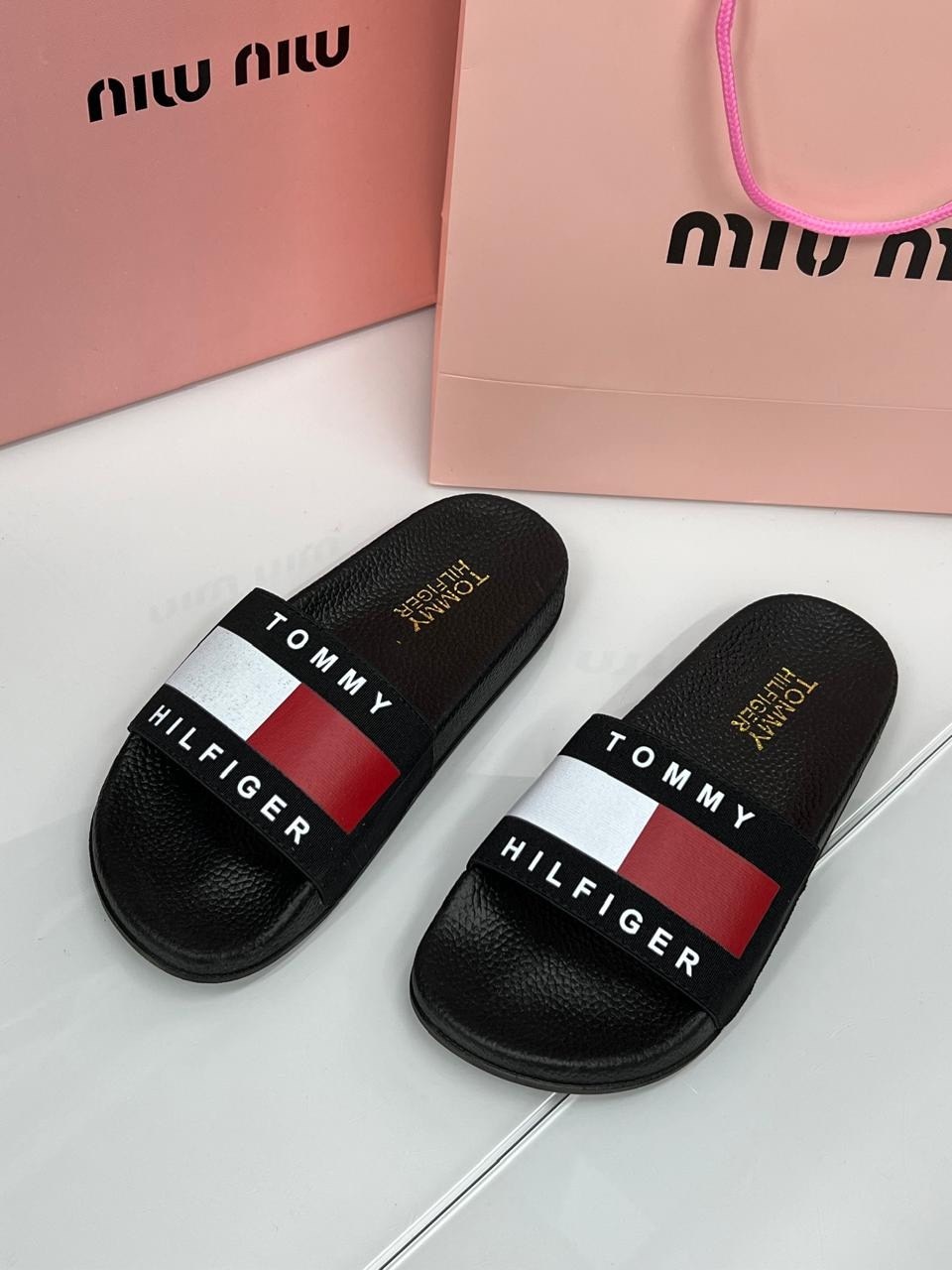 сланцы томми хилфигер мужские,шлепанцы томми хилфигер,шлепанцы tommy hilfiger,тапочки томми хилфигер,тапки томми хилфигер мужские