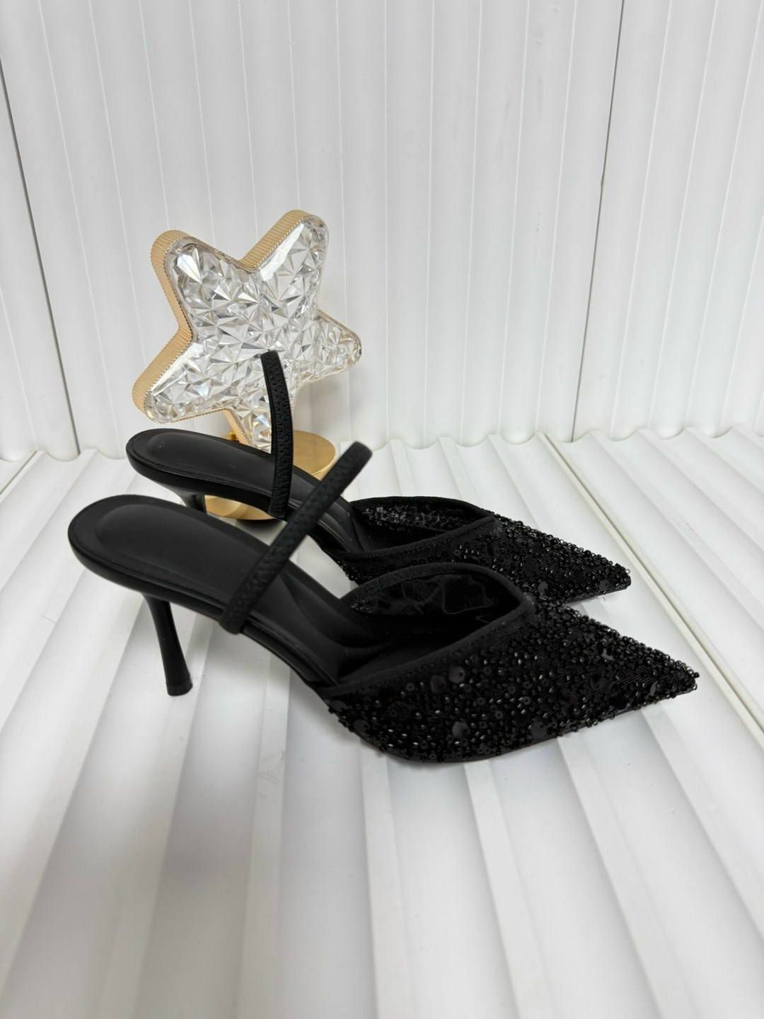 ,туфли лодочки женские,туфли со стразами и бантом,свадебные туфли с острым носком,свадебное туфли
