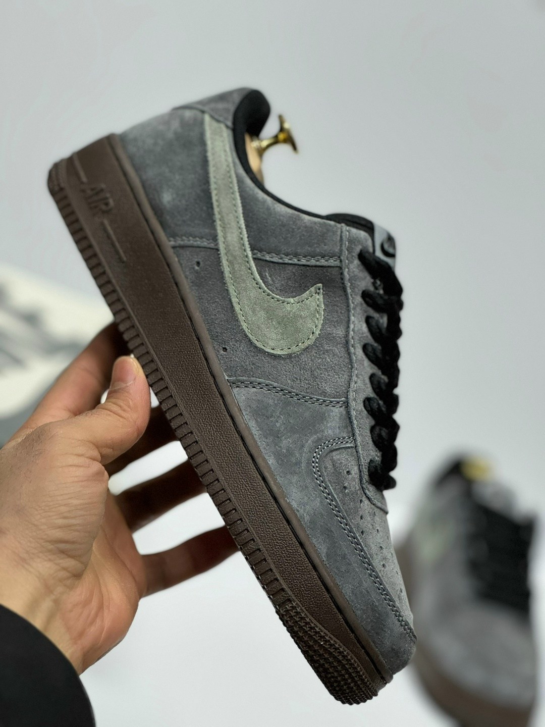 кроссовки nike air force 1,nike air force 1 low,кроссовки nike air force 1 low,nike air force 1 low grey suede,мужские кроссовки nike air force 1 low