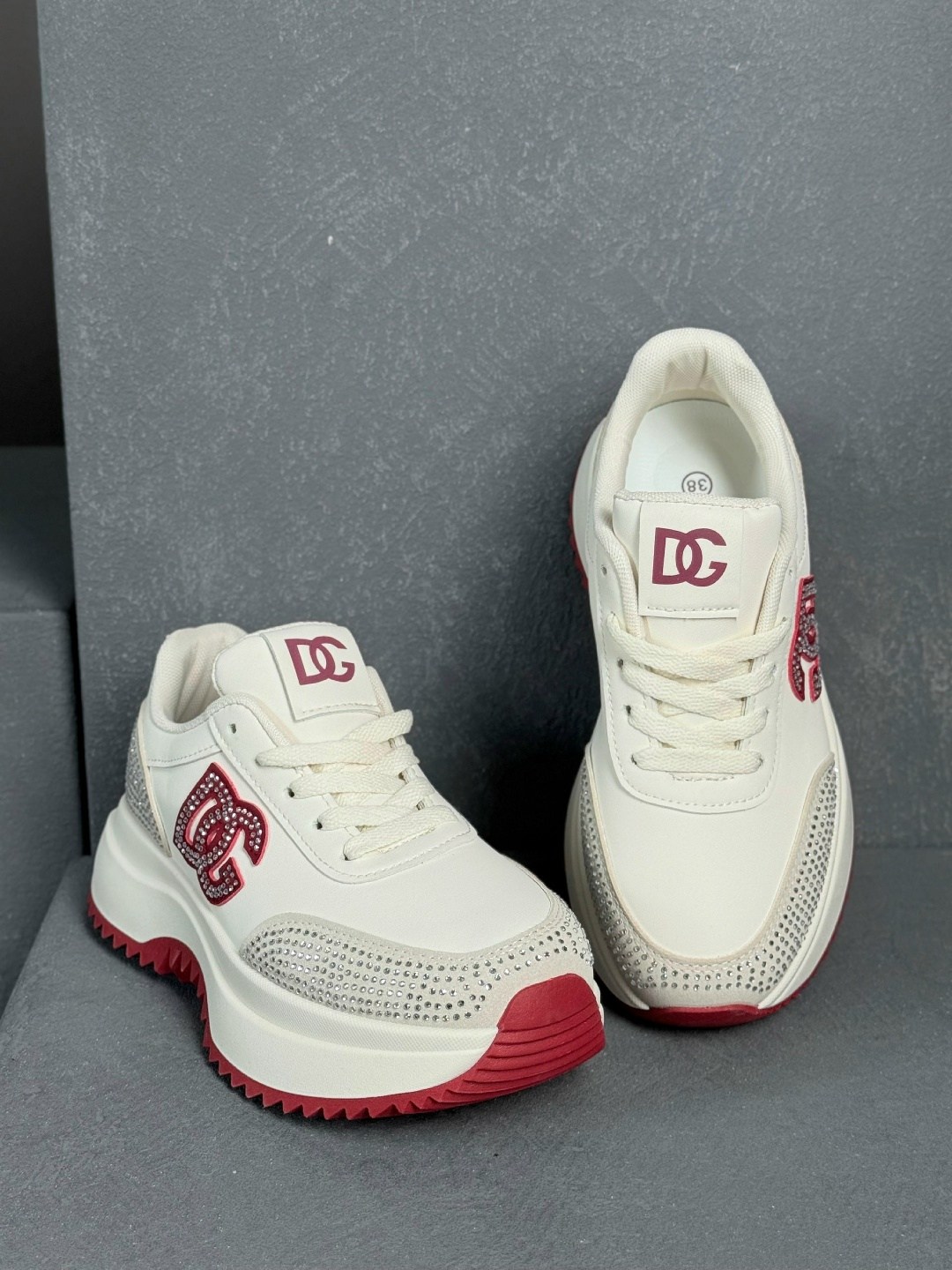 женские кроссовки,кроссовки женские liu jo,повседневные кроссовки,стильные кроссовки,кроссовки liu jo