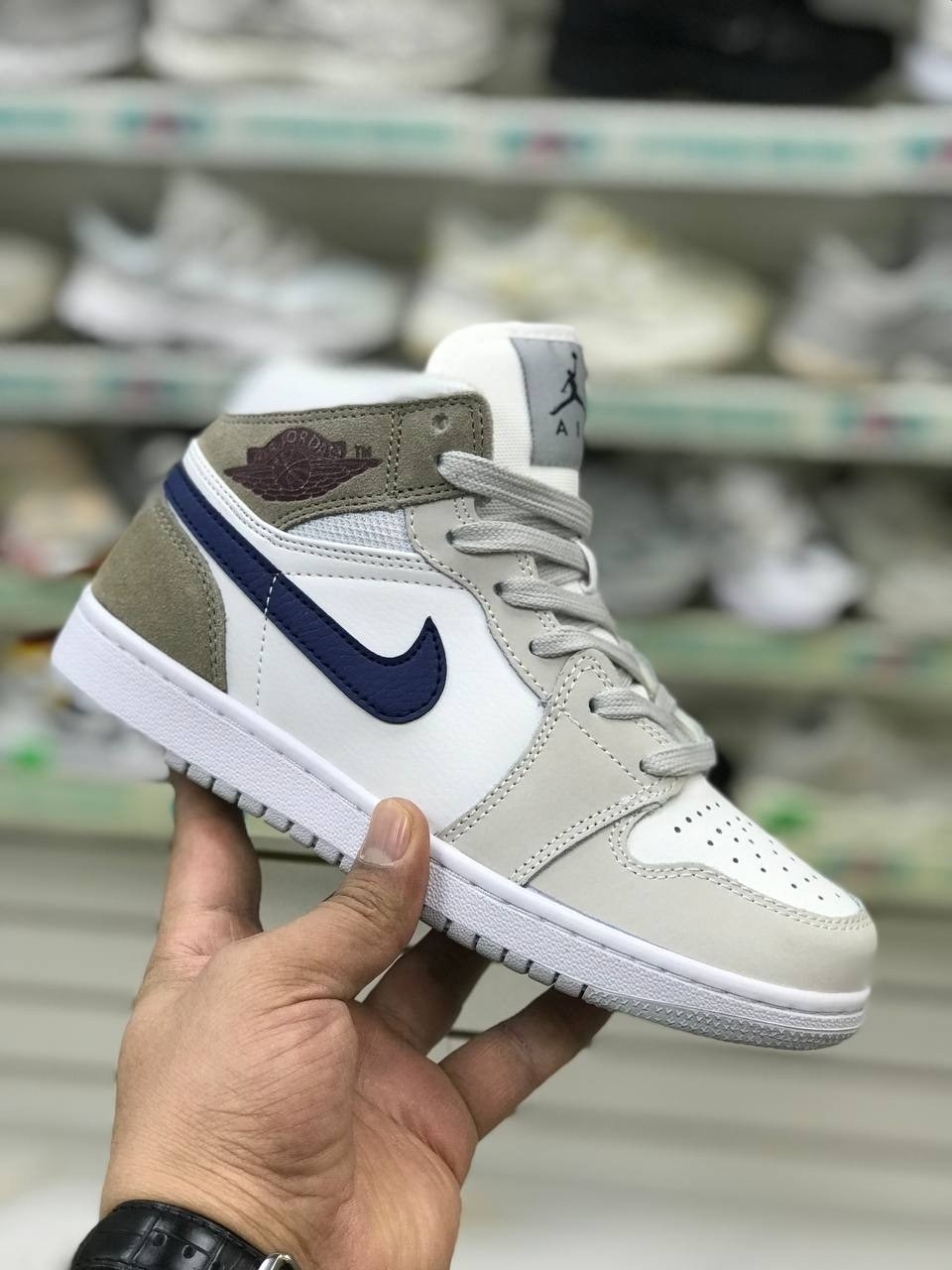 кроссовки женские nike air jordan 1,nike air jordan 1 mid milan,nike air jordan 1 mid,кроссовки nike air jordan 1 mid milan,кроссовки