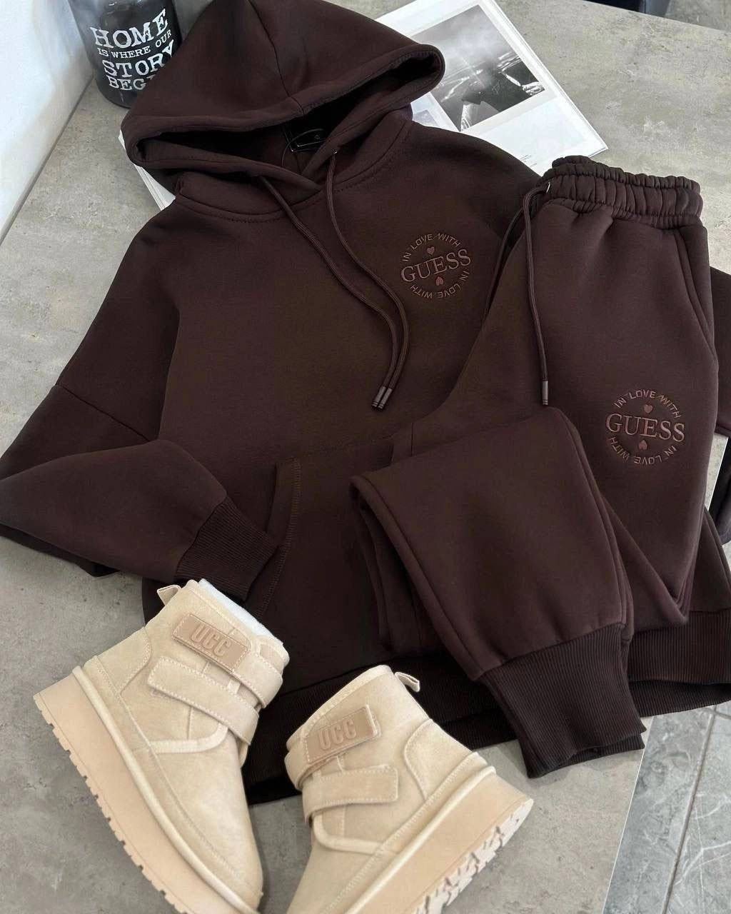 спортивный костюм guess трехнитка на флисе,спортивный костюм guess,спортивный костюм женский теплый на флисе реплика guess,спортивный костюм трехнитка,спортивные костюм