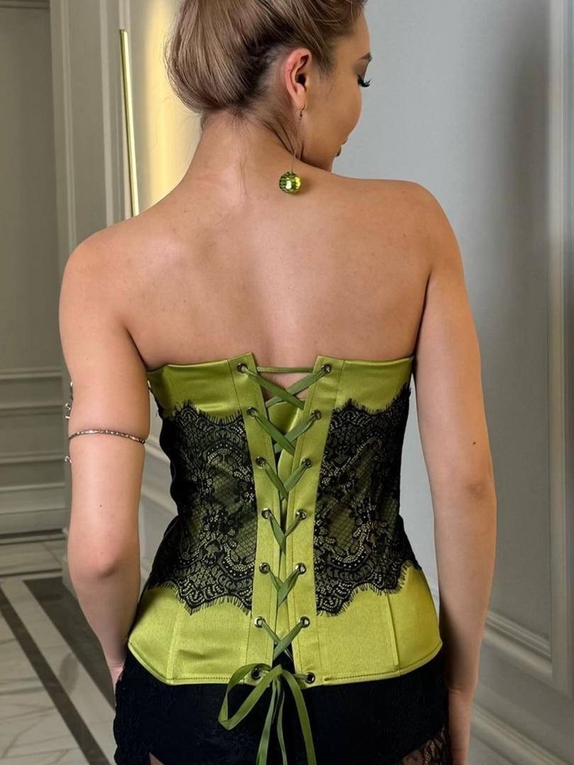 девушка,казахстанская певица,модель в,девушка с,нарядная блузка