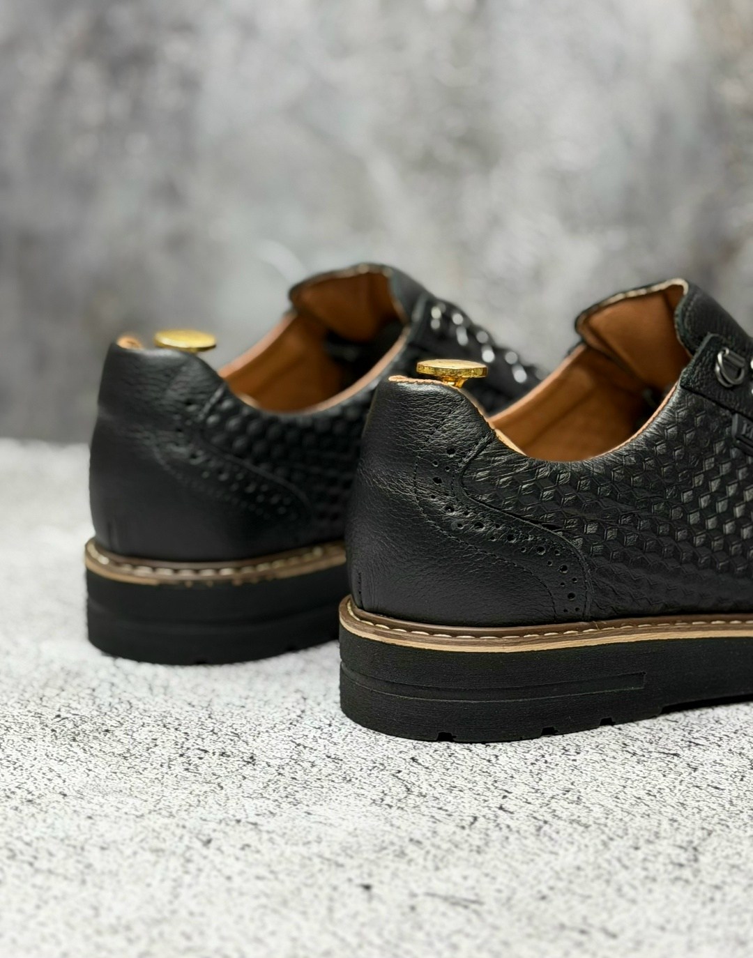 мужские кроссовки кожаные,,мужская ,кроссовки мужские из натуральной кожи,мужская  кроссовки