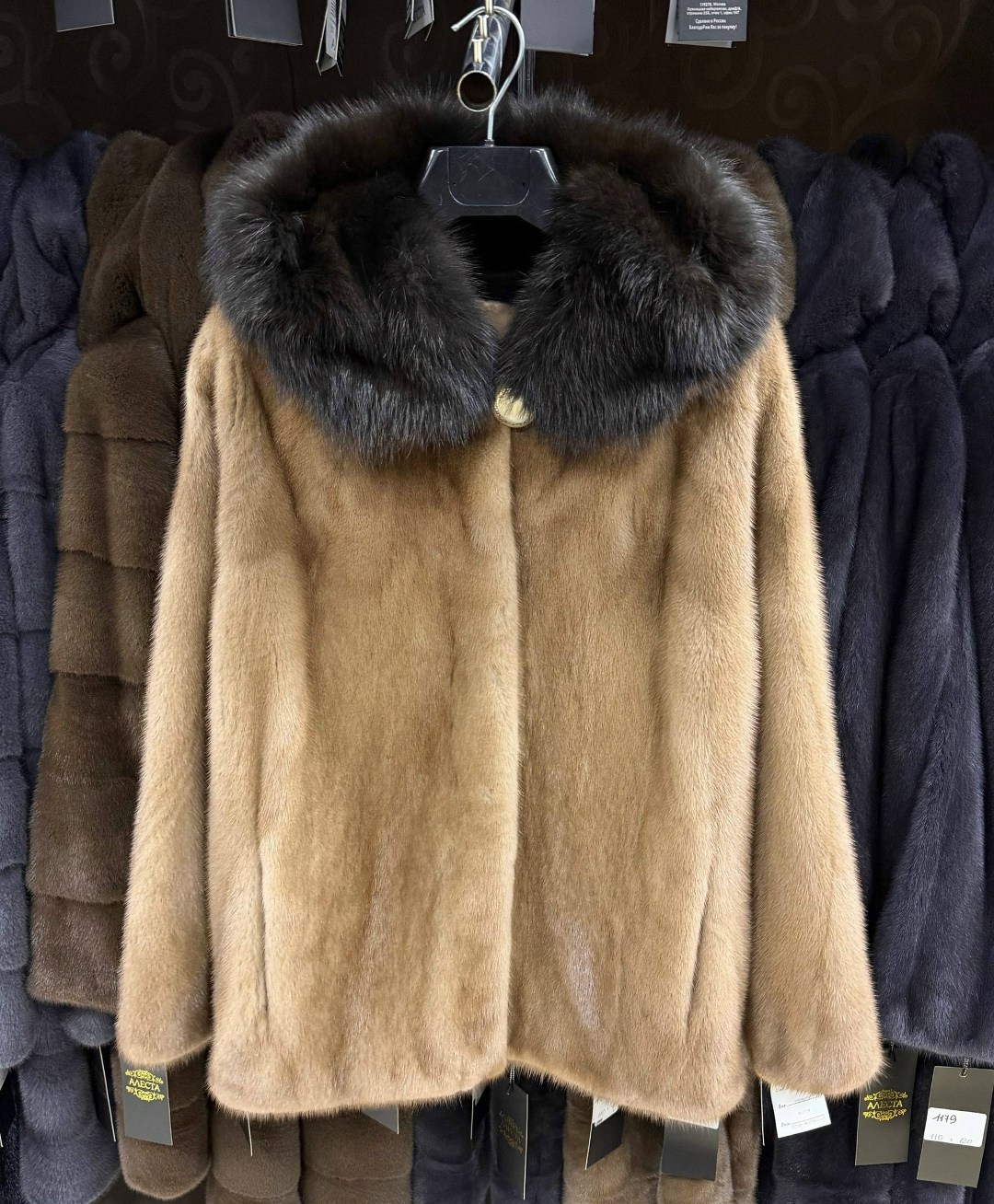 шуба норковая,полушубок saga furs royal mink,итальянская норковая шуба 48-50 р,женская шуба из натурального меха норки,шуба из норки