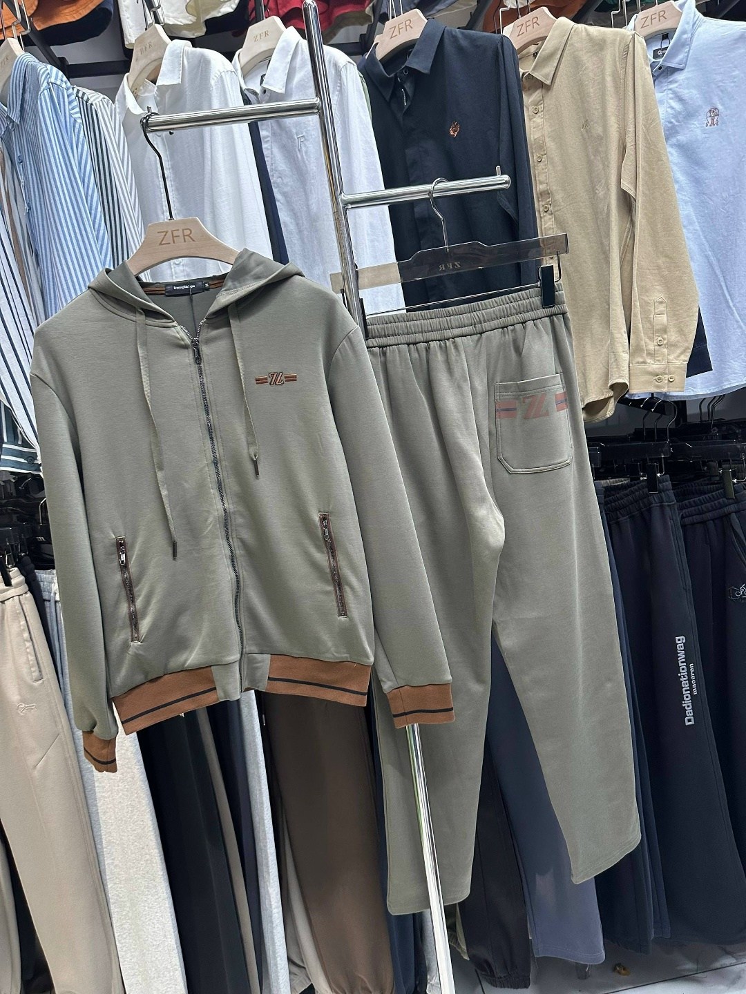 спортивный костюм brunello cucinelli,спортивный костюм kiton,мужской спортивный костюм polo ralph lauren,спортивный костюм polo ralph lauren,спортивные костюм