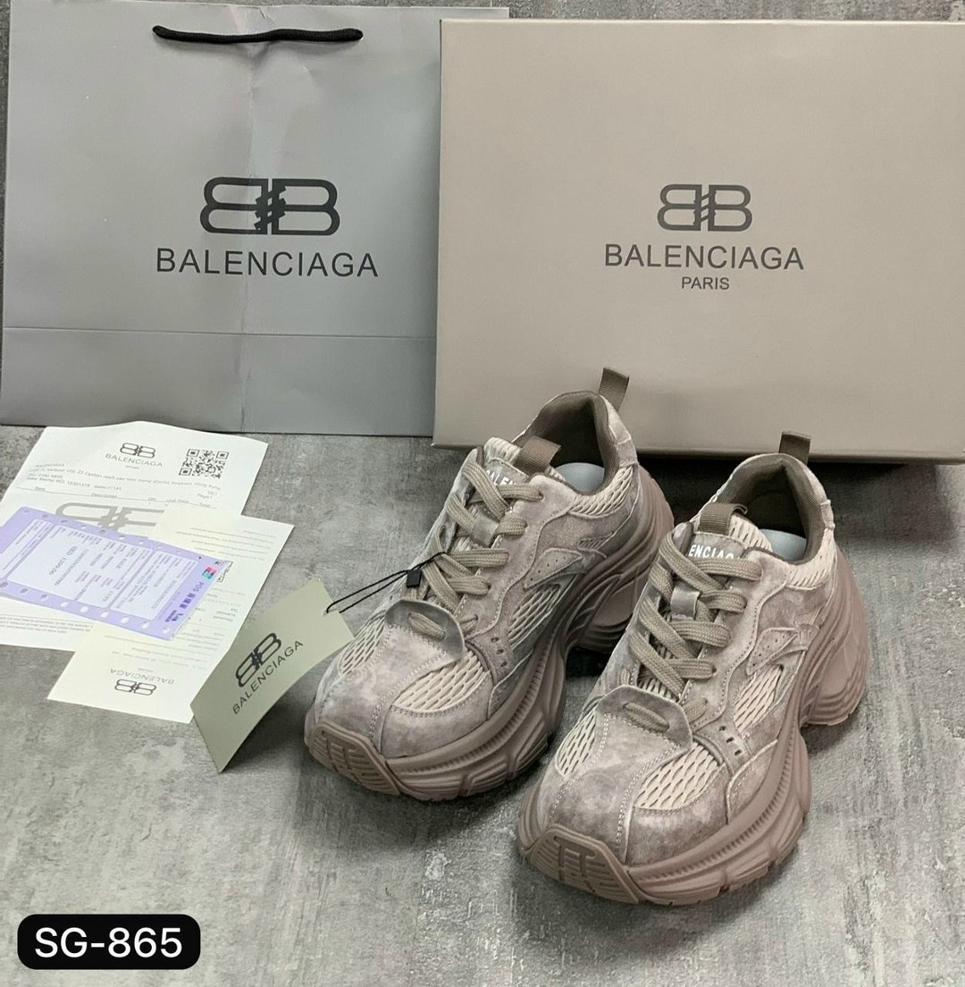 balenciaga кроссовки черные,balenciaga кроссовки женские,кроссовки balenciaga triple s,кроссовки balenciaga,balenciaga кроссовки черные мужские
