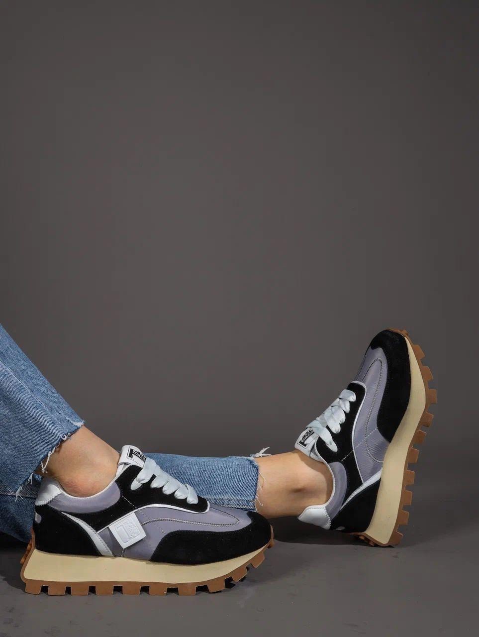 ,кроссовки женские,кроссовки удобные,кроссовки для женщин,модные кроссовки