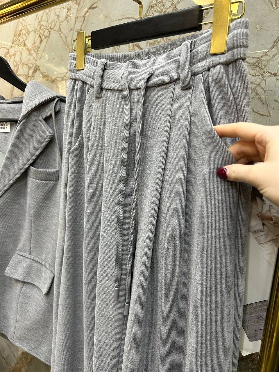 брючный костюм,женский брючный костюм,костюм женский брючный палаццо,серый костюм женский брючный,костюм brunello cucinelli