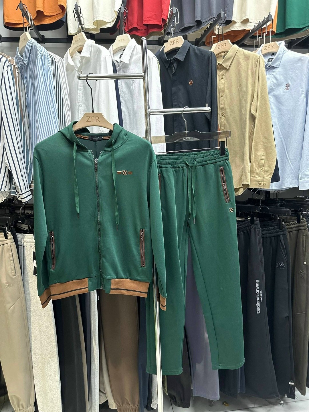 спортивный костюм brunello cucinelli,спортивный костюм kiton,мужской спортивный костюм polo ralph lauren,спортивный костюм polo ralph lauren,спортивные костюм