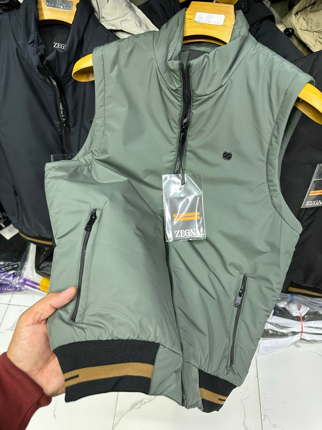 жилет мужской,жилетка мужская,жилет,жилетка,мужская безрукавка