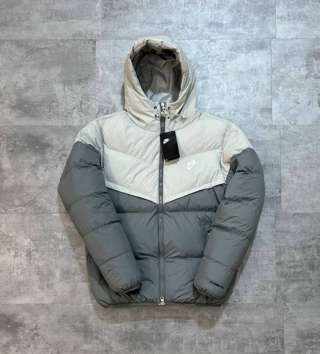 зимняя куртка nike,куртка пуховик,куртка демисезонная nike,зимняя куртка,пуховик мужской nike