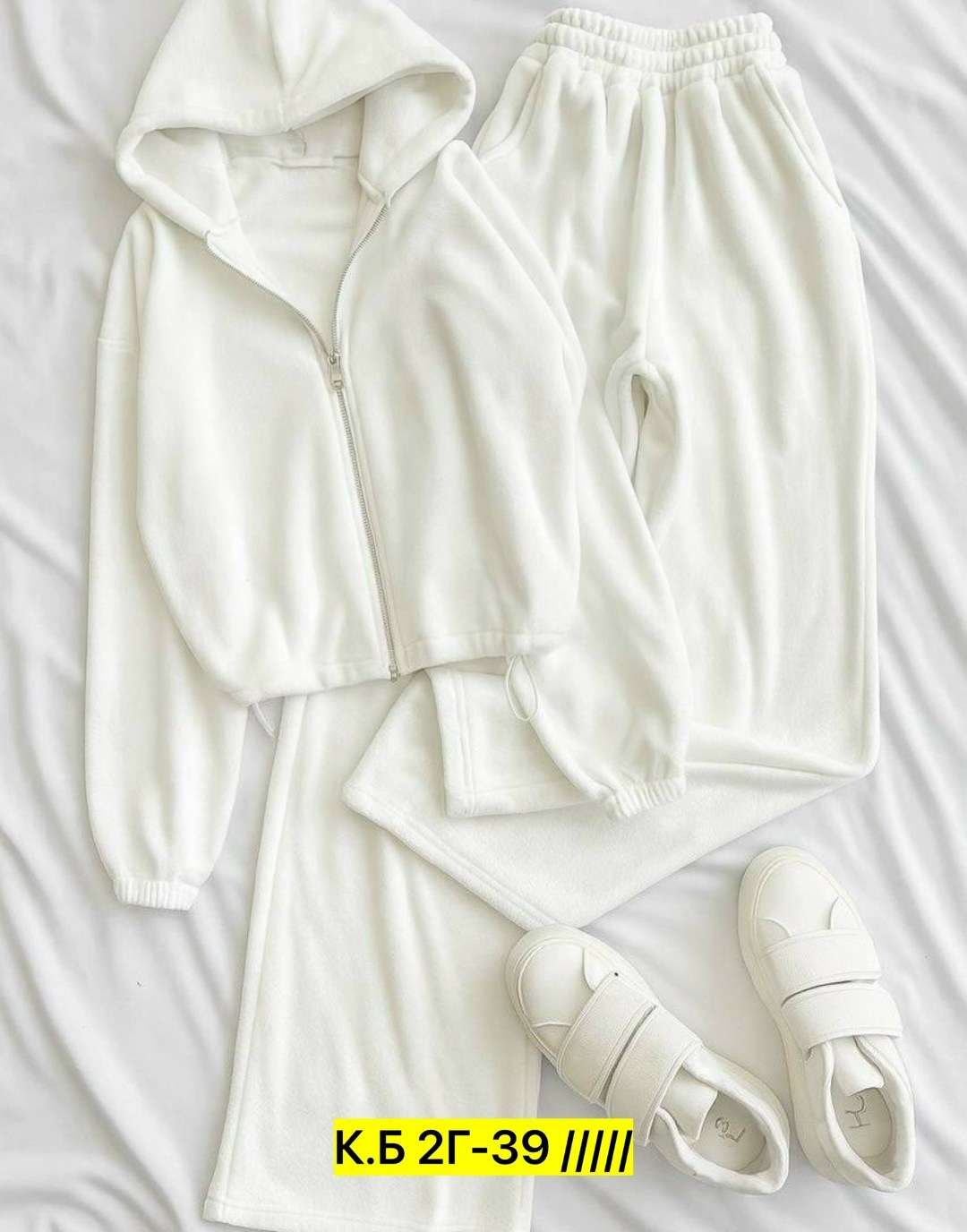 cпортивный костюм женский на флисе,костюм женский на флисе,костюм белый,костюм спортивный,спортивные костюмы на флисе