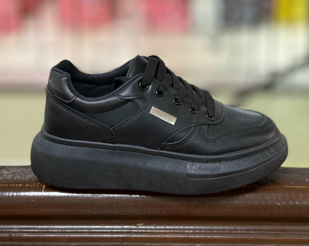 ,кроссовки женскиe,черные кроссовки женские, женская, повседневные