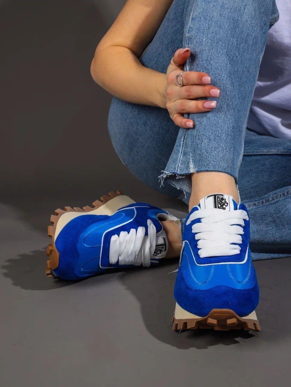 ,кроссовки женские,кроссовки удобные,кроссовки для женщин,модные кроссовки