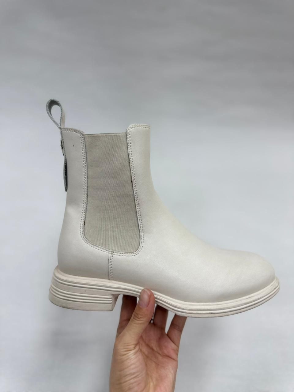 эконика белые ботильоны,ботильоны женские демисезонные бежевые,,женские ботильоны,ботильоны женские бежевые